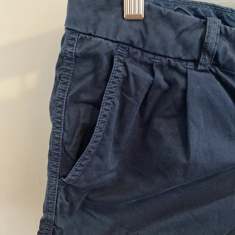 2/$30 💙 J Crew shorts 💙 size 6 💙 navy blue - Picture 4 of 9